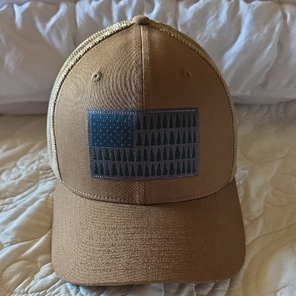Columbia Tan and Brown Flag Design Hat Small Med Flexfit
